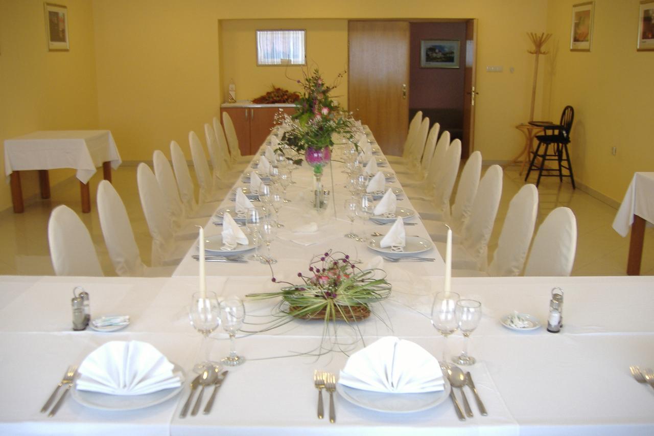Hotel Varaždin Extérieur photo