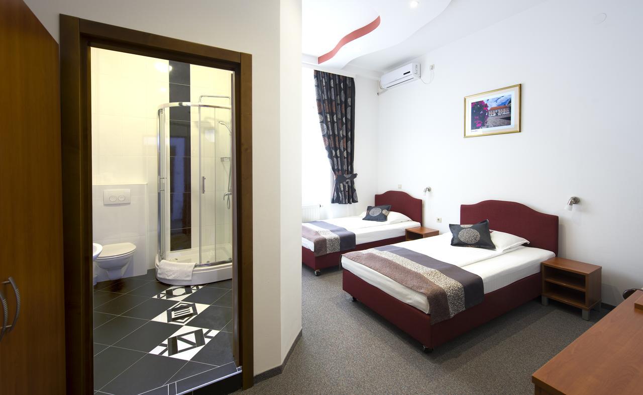 Hotel Varaždin Extérieur photo