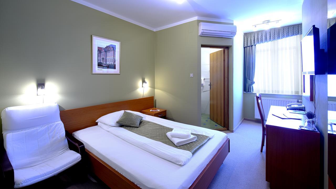 Hotel Varaždin Extérieur photo