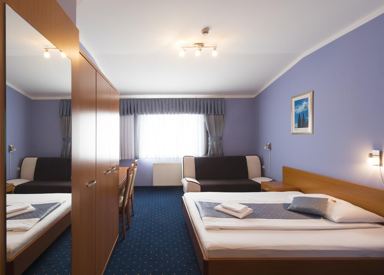 Hotel Varaždin Extérieur photo
