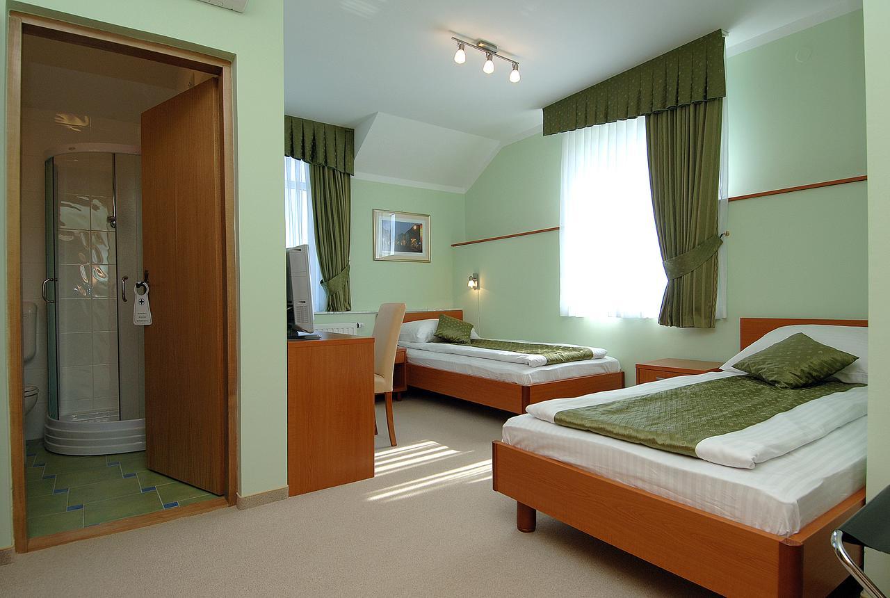 Hotel Varaždin Extérieur photo