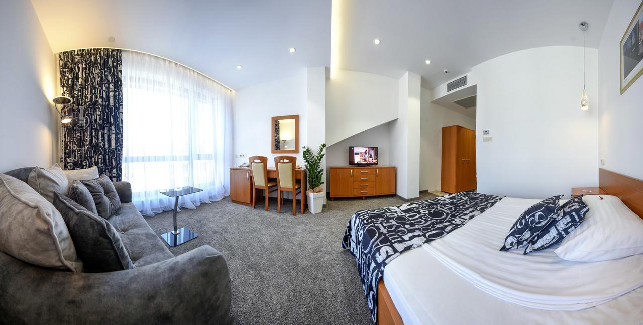 Hotel Varaždin Extérieur photo